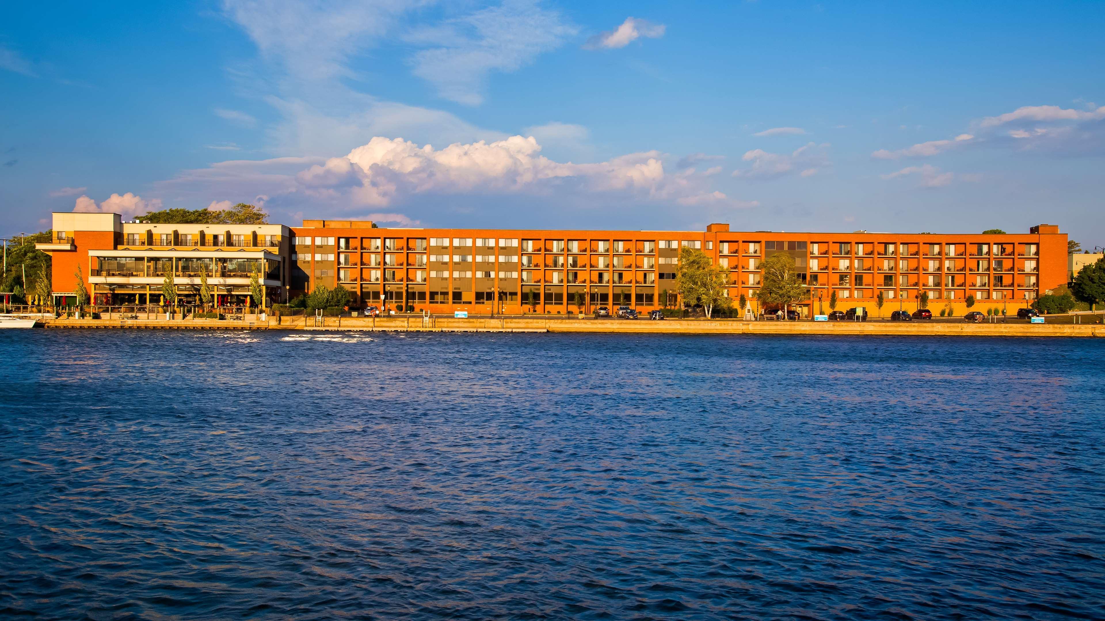 Best Western Plus Oswego Hotel And Conference Center Ngoại thất bức ảnh