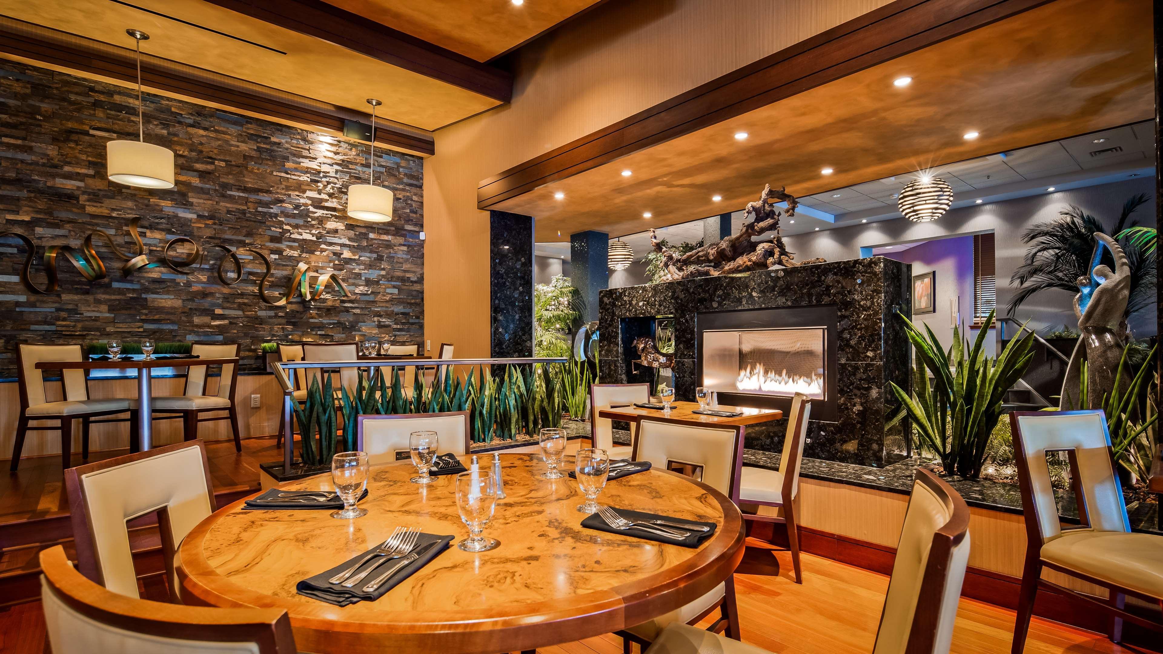 Best Western Plus Oswego Hotel And Conference Center Ngoại thất bức ảnh
