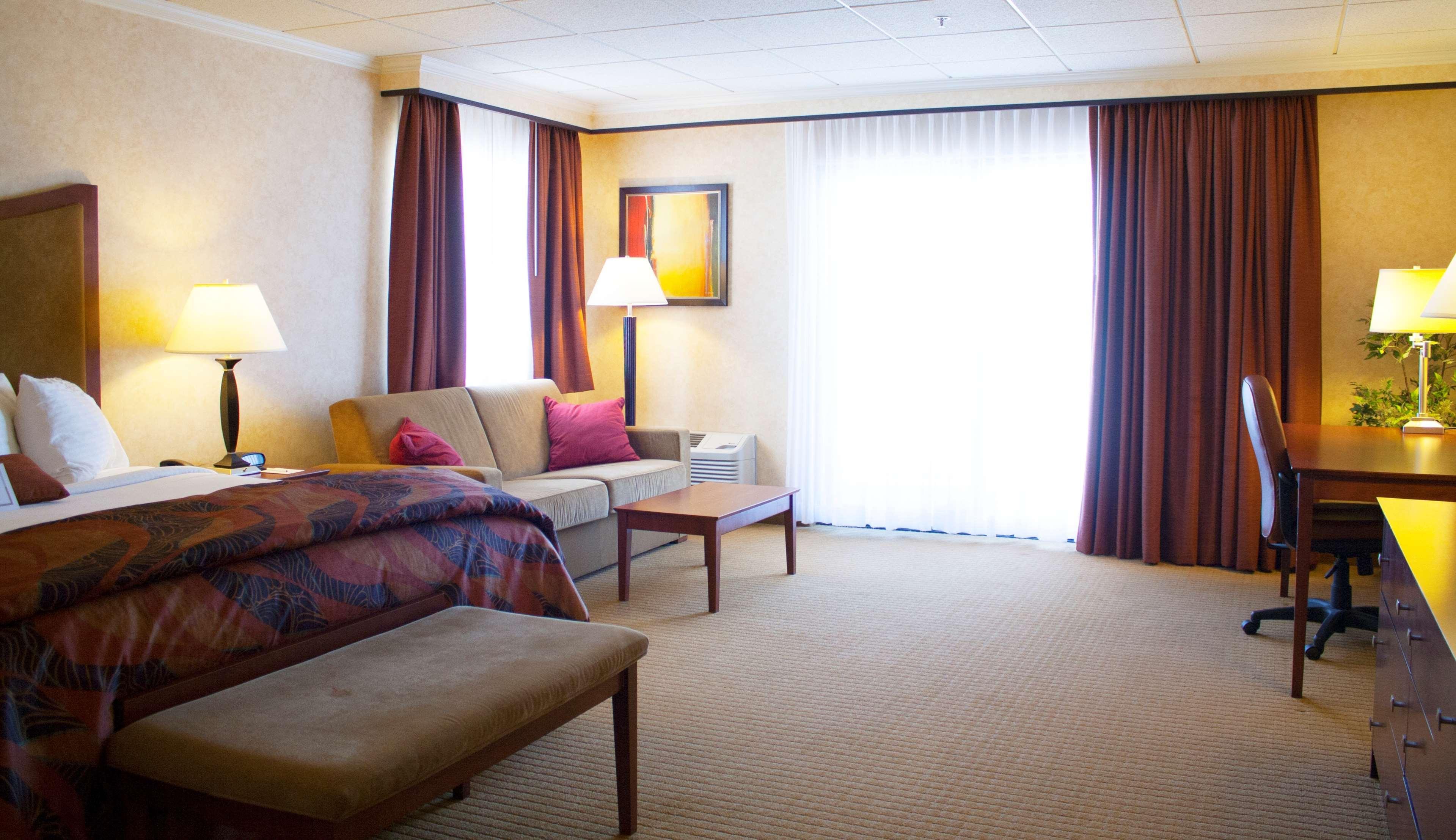 Best Western Plus Oswego Hotel And Conference Center Ngoại thất bức ảnh
