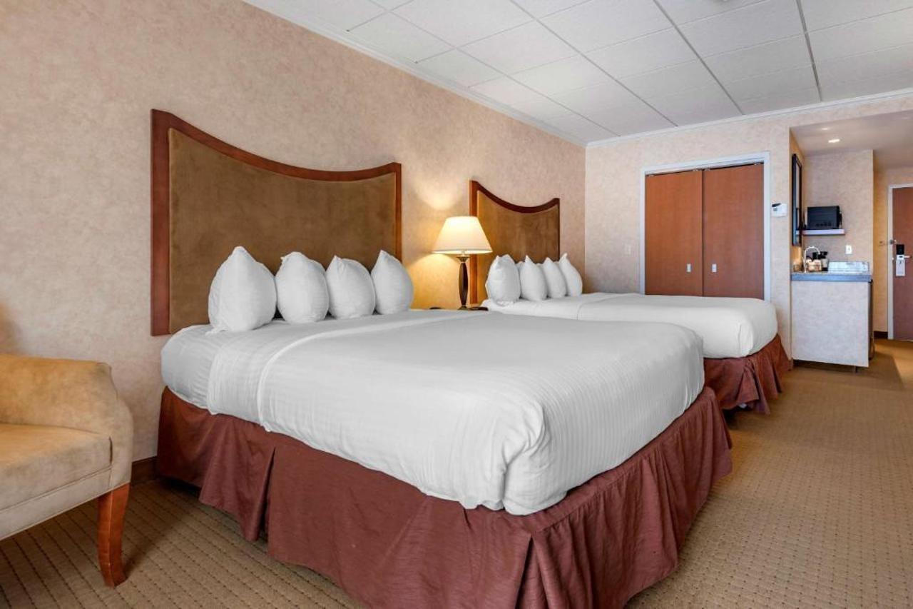 Best Western Plus Oswego Hotel And Conference Center Ngoại thất bức ảnh