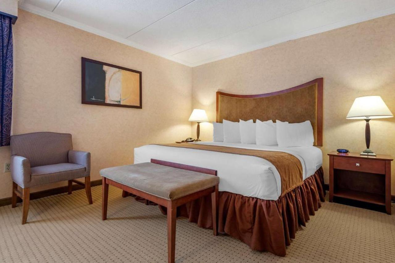 Best Western Plus Oswego Hotel And Conference Center Ngoại thất bức ảnh